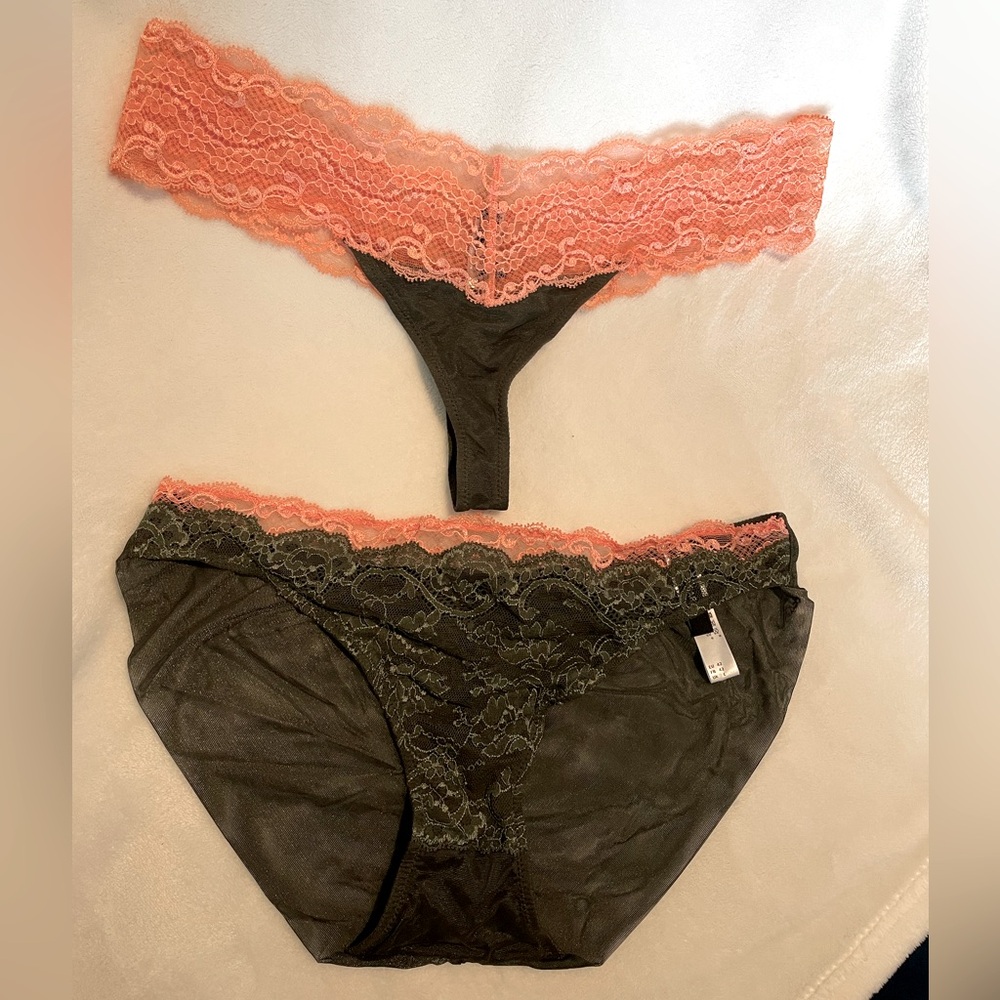 NEW, Andres sarda, thong and bikini panty set!